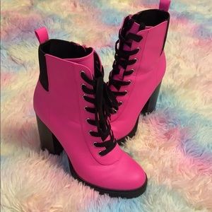 Steve Madden Latch pink boot sz 9